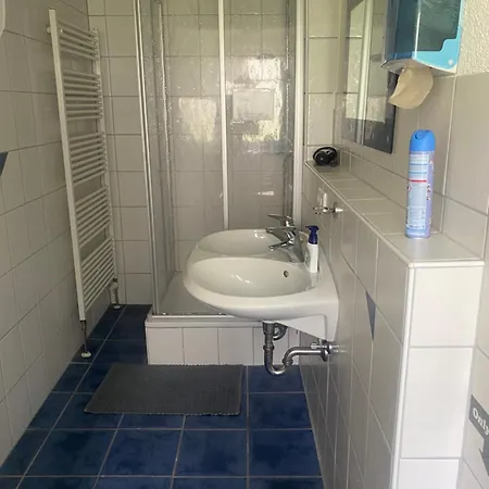 Quarto em Acomodações Particulares Ferienzimmer Oelhaf In Gruen Self Check-in Mit Key-tresore *