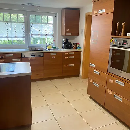 Проживание в семье Ferienzimmer Oelhaf In Gruen Self Check-in Mit Key-tresore Вильгельмсдорф