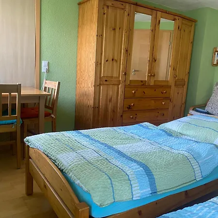 Quarto em Acomodações Particulares Ferienzimmer Oelhaf In Gruen Self Check-in Mit Key-tresore *